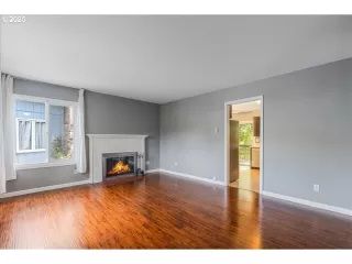 Photo #3: 133417825 Listing