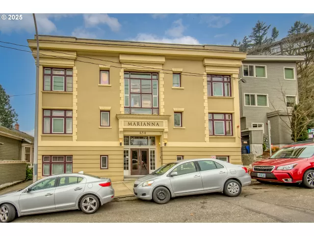 MLS: 133426686 Condo For Sale