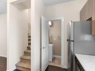 Photo #6: 133542079 Listing 