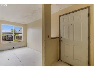 Photo #5: 133859400 Listing 