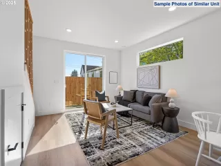 Photo #3: 133868595 Listing 