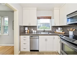 Photo #1: 133912531 Listing