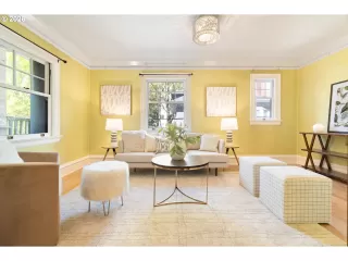 Photo #3: 133982822 Listing 