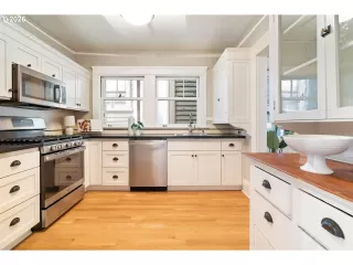 Photo #4: 133982822 Listing 