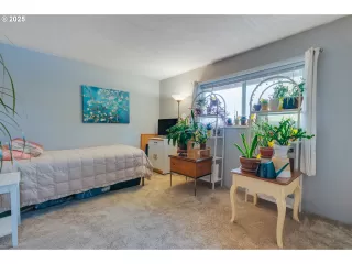 Photo #4: 134044658 Listing