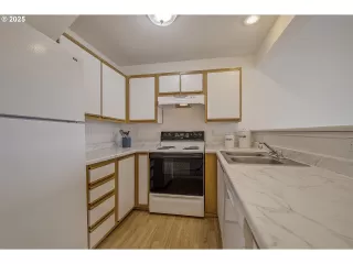 Photo #4: 134356096 Listing 