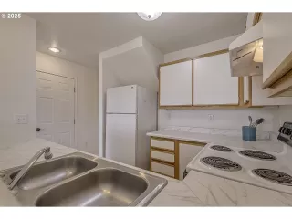 Photo #5: 134356096 Listing 