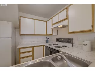 Photo #6: 134356096 Listing 