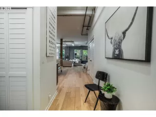 Photo #4: 134395126 Listing