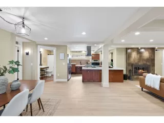 Photo #6: 134969798 Listing 