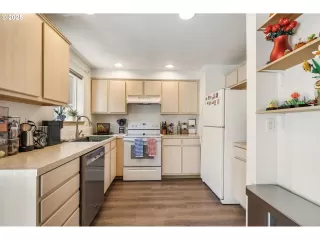 Photo #1: 135653533 Listing