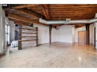 Photo #4: 135719358 Listing