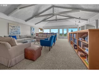Photo #2: 135777107 Listing 