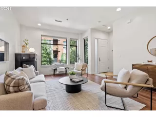 Photo #1: 135791919 Listing