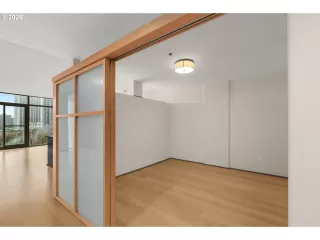 Photo #2: 136780113 Listing