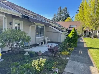 Photo #3: 137173578 Listing 