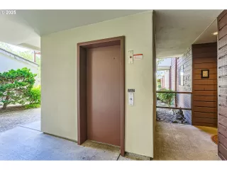 Photo #1: 137462990 Listing