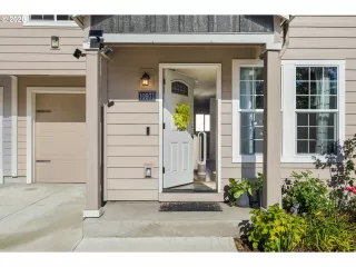 Photo #2: 137979079 Listing 