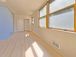 Photo #3: 138237168 Listing 