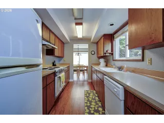 Photo #4: 138553605 Listing 