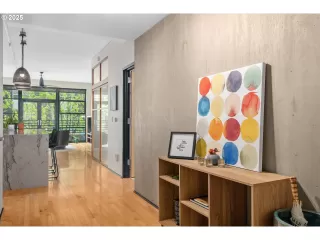 Photo #2: 138846063 Listing