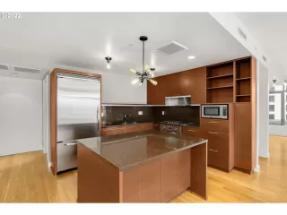 Photo #6: 139320705 Listing