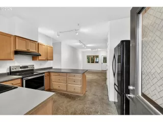 Photo #1: 139495252 Listing 