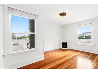 Photo #4: 140690975 Listing 