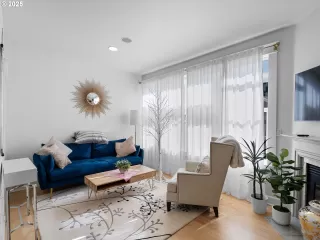 Photo #1: 140798596 Listing