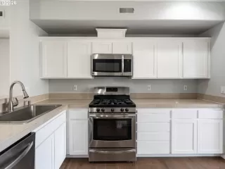 Photo #1: 141280157 Listing 