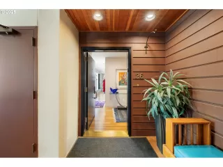 Photo #1: 141583763 Listing