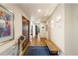 Photo #3: 141583763 Listing