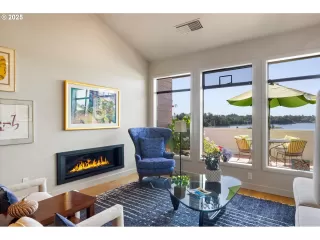 Photo #6: 141583763 Listing