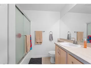 Photo #1: 141789089 Listing