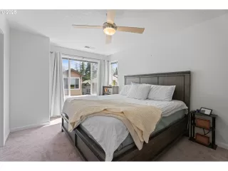 Photo #4: 141789089 Listing