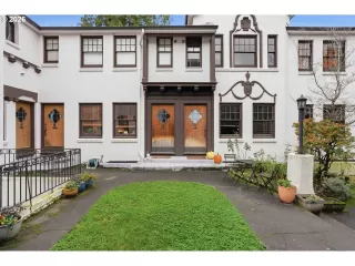 Photo #2: 141984963 Listing