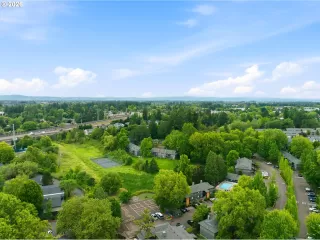 Photo #1: 142074529 Listing