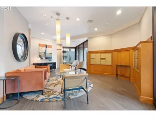 Photo #3: 143240379 Listing 