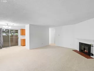 Photo #3: 143559012 Listing 
