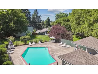 Photo #1: 143927778 Listing 