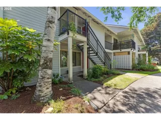 More Details about MLS # 143995337 : 86 KINGSGATE RD A202