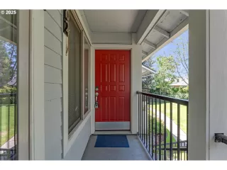 Photo #1: 143995337 Listing