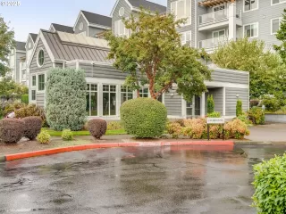 Photo #4: 144150849 Listing