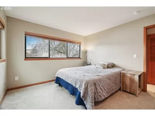 Photo #5: 144520951 Listing 