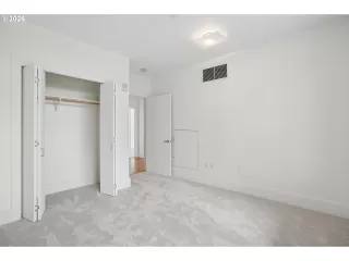 Photo #3: 144710479 Listing 