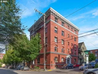 Click for more information on MLS # 144964264 : 118 NW KING AVE 41 More Details about MLS # 144964264 : 118 NW KING AVE 41