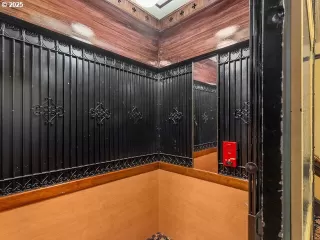 Photo #2: 144964264 Listing