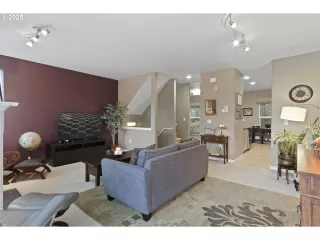 Photo #1: 145341619 Listing 