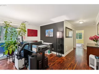 Photo #3: 145527313 Listing