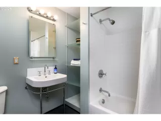 Photo #3: 145842864 Listing 